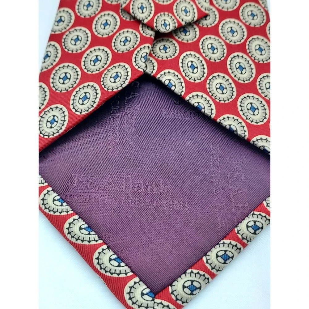 Jos A Bank Executive Collection Red Silk Medallion Geometric Mens Necktie T107